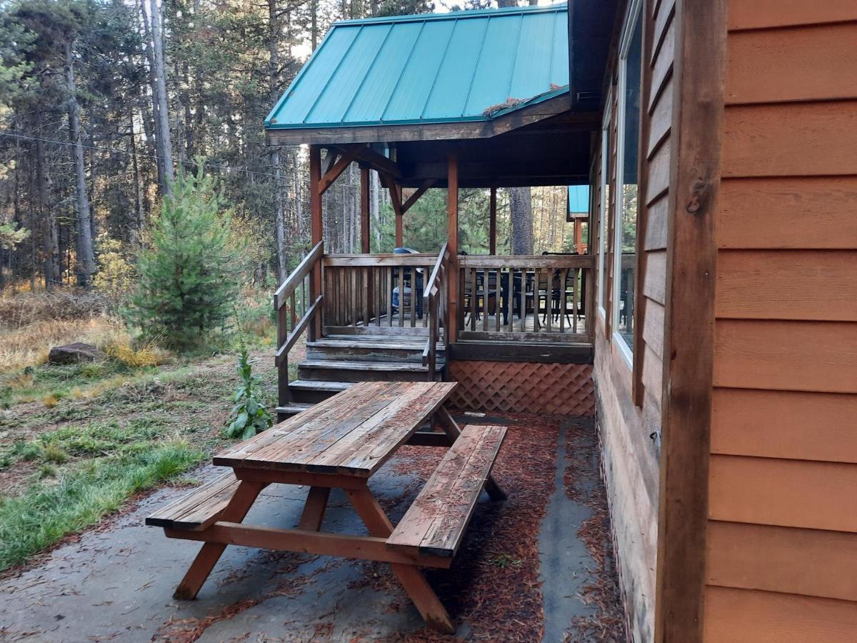 Willamette Pass Inn & Chalets Odell Lake Eksteriør billede
