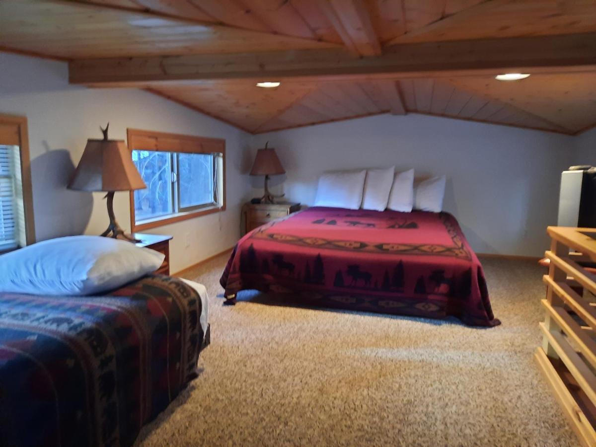 Willamette Pass Inn & Chalets Odell Lake Eksteriør billede